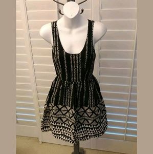 Staring at Stars Urban Outfitters Geometric SZ 0